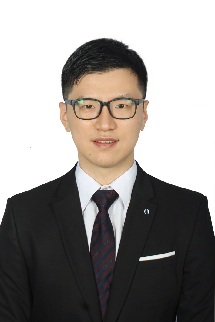 Portrait of Guiliang Liu